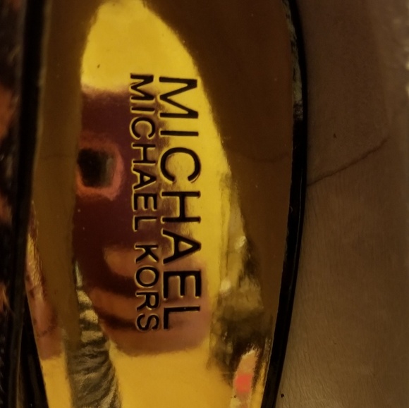 MICHAEL KORS CHEETAH YORK PLATFORM PEEPTOE HEELS - Picture 6 of 6